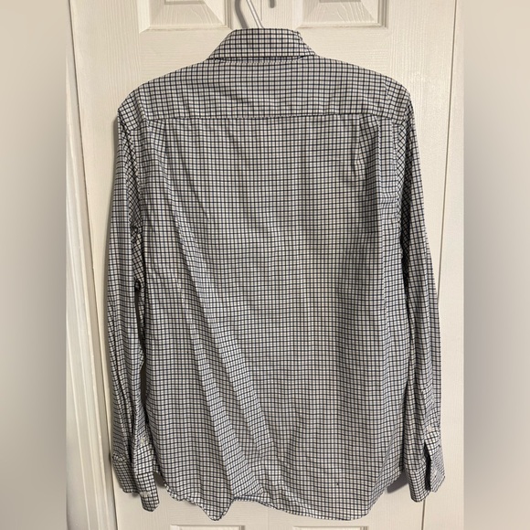 Nautica men’s medium classic fit long sleeve button down shirt - Picture 4 of 4